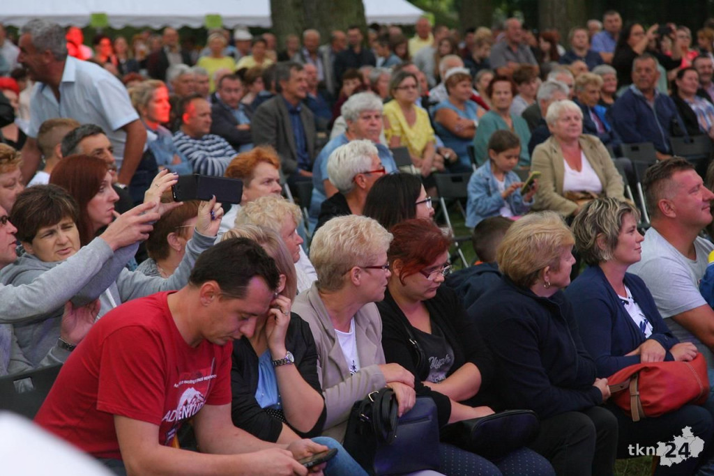 Relacja wideo: Fałków bawił się w rytmach cygańskich i folkowych