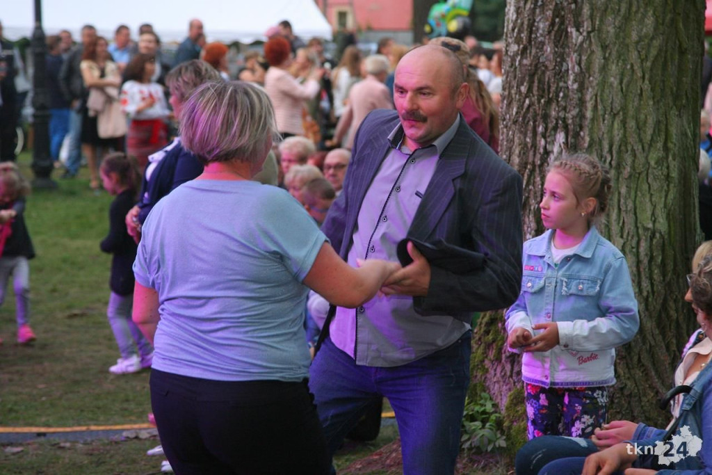 Relacja wideo: Fałków bawił się w rytmach cygańskich i folkowych