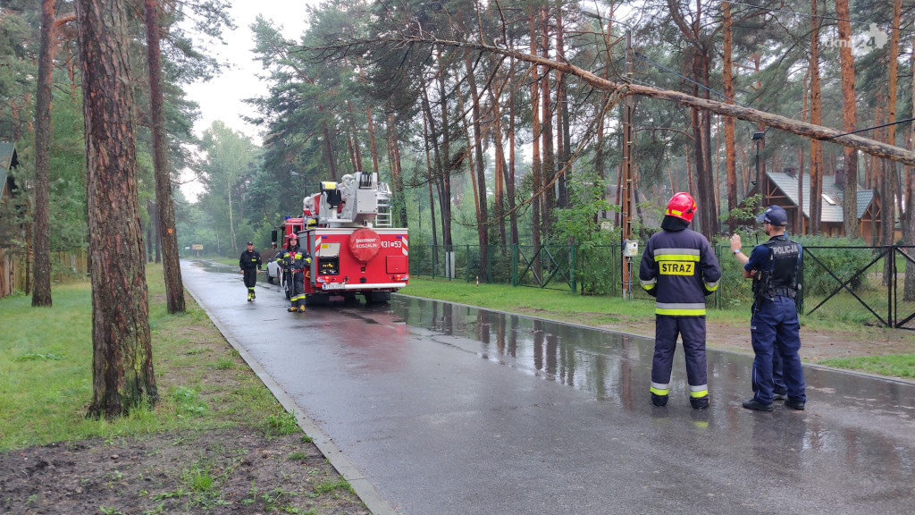 Ewakuowano obóz harcerski. Trudna sytuacja pogodowa nad Konecczyzną [zdjęcia]
