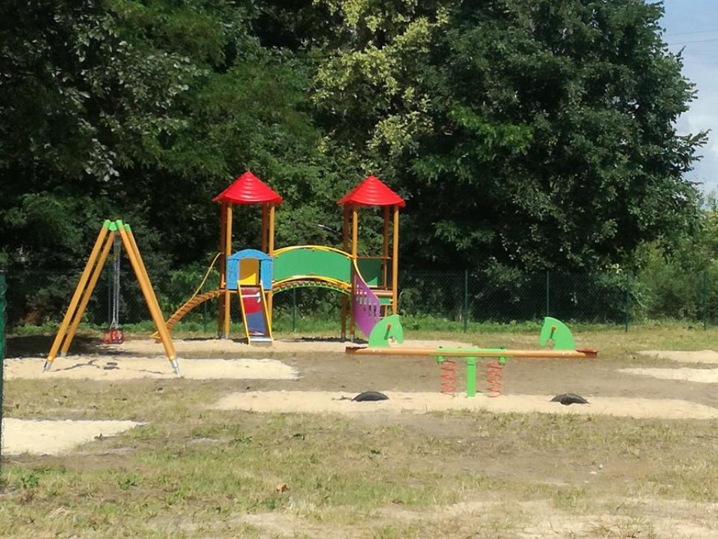Place zabaw w Stąporkowie jak grzyby po deszczu [zdjęcia]