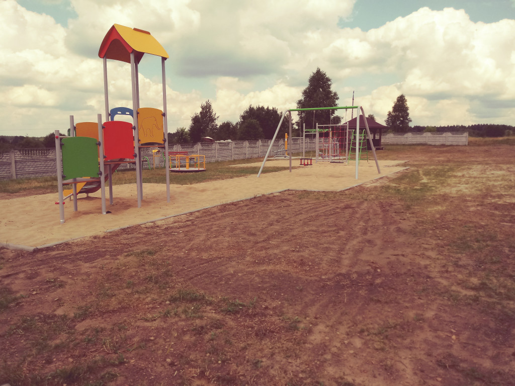Place zabaw w Stąporkowie jak grzyby po deszczu [zdjęcia]