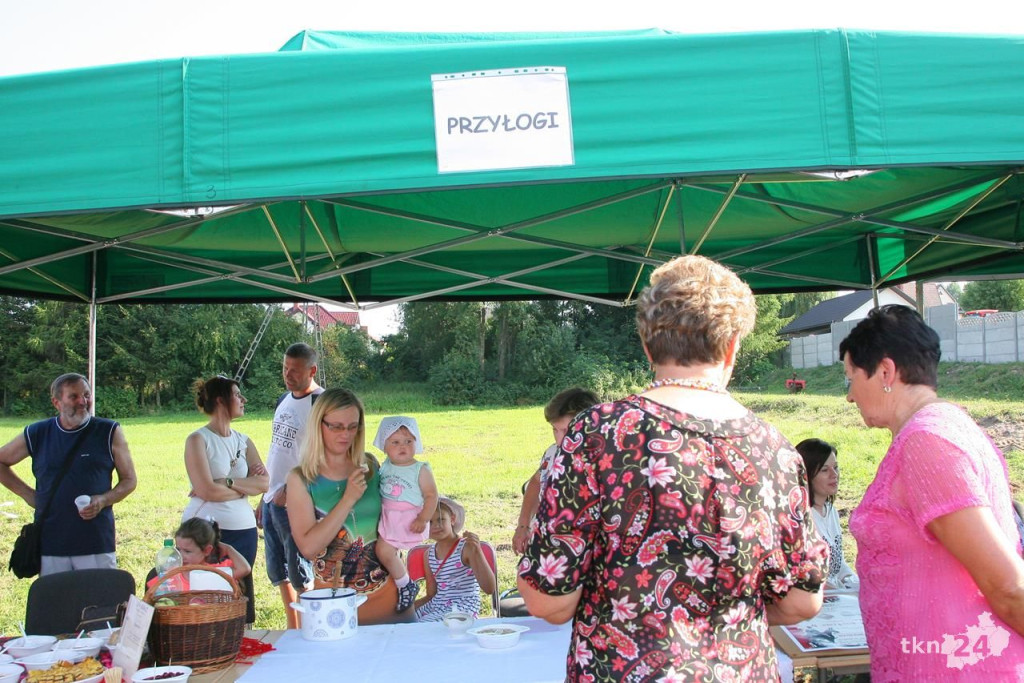 Relacja wideo: Smykowska Jagódka 2018 z koncertem grupy Piękni i Młodzi