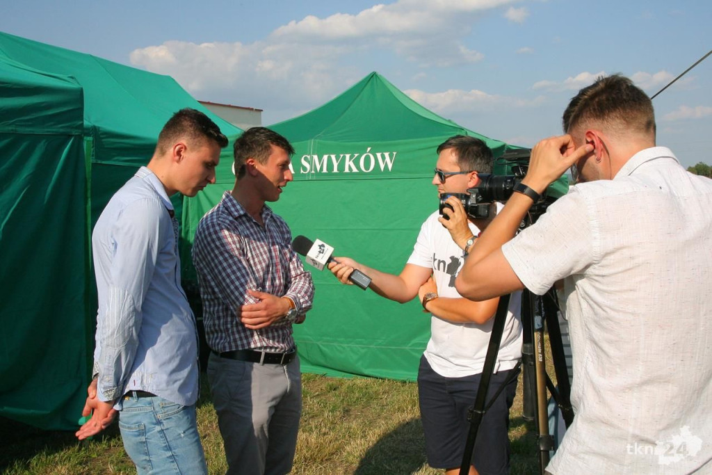 Relacja wideo: Smykowska Jagódka 2018 z koncertem grupy Piękni i Młodzi