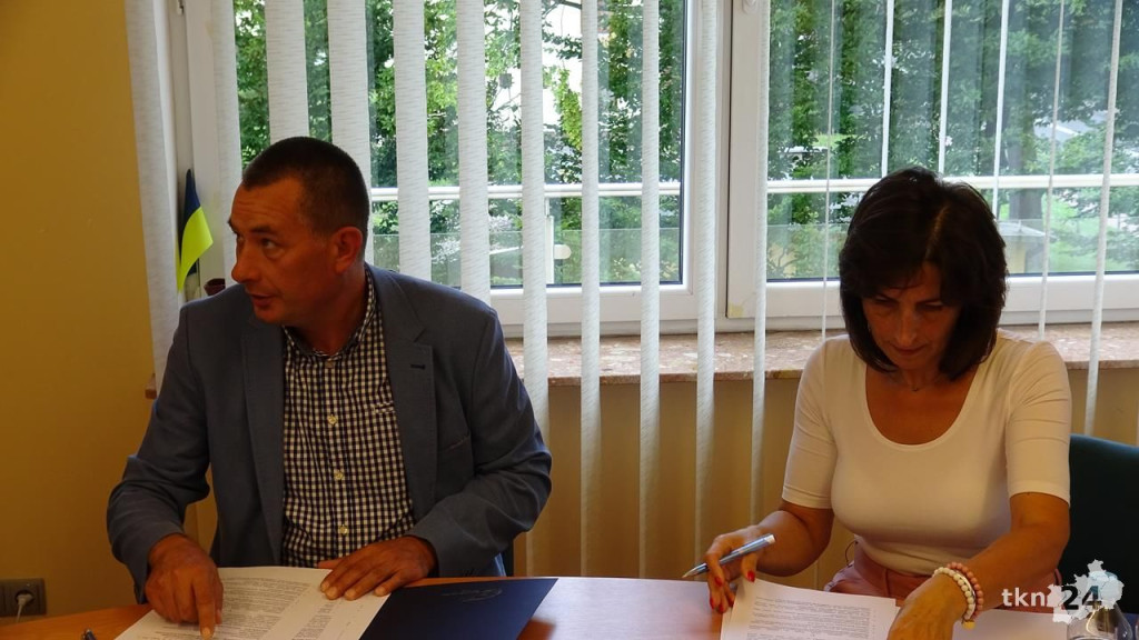 Województwo przyznało środki na odnowę wsi i budowę dróg [wideo, zdjęcia]