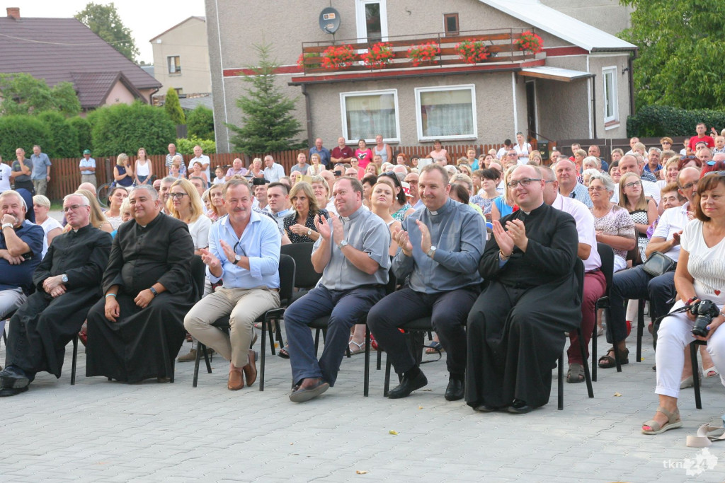 Z Małym Księciem otworzyli kulturalny obiekt w Lipie! Fotogaleria