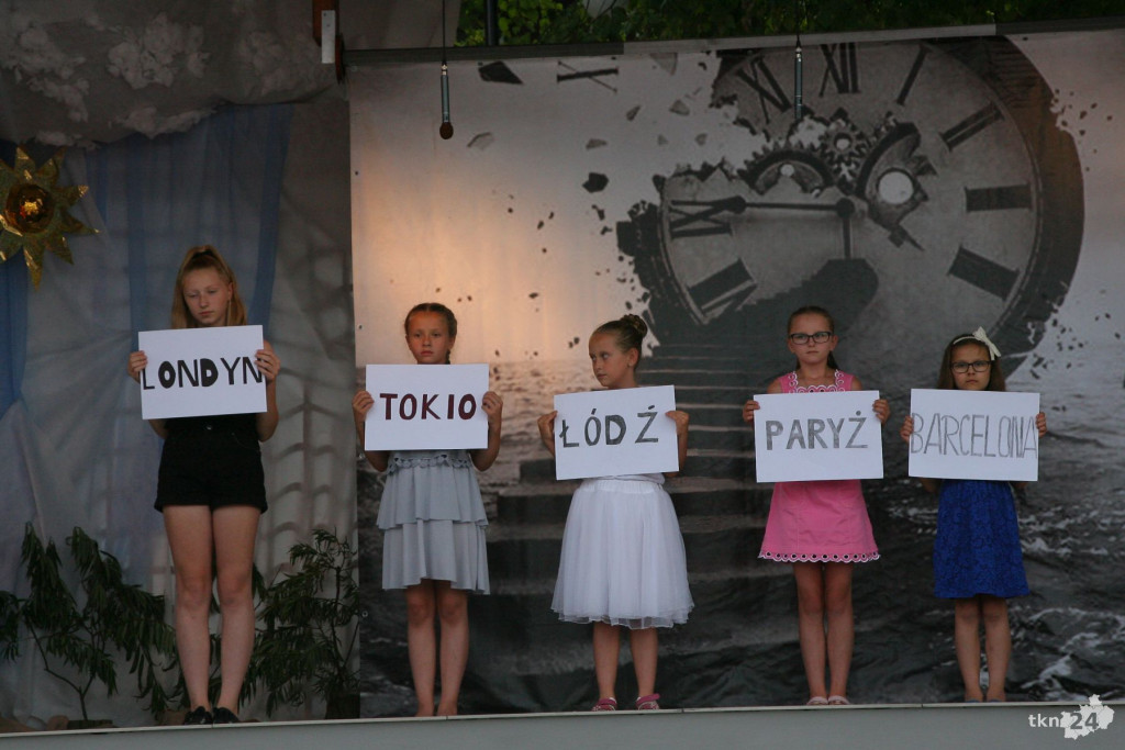 WIDEO: Piękny obiekt powstał w Lipie. Na otwarcie teatralne widowisko