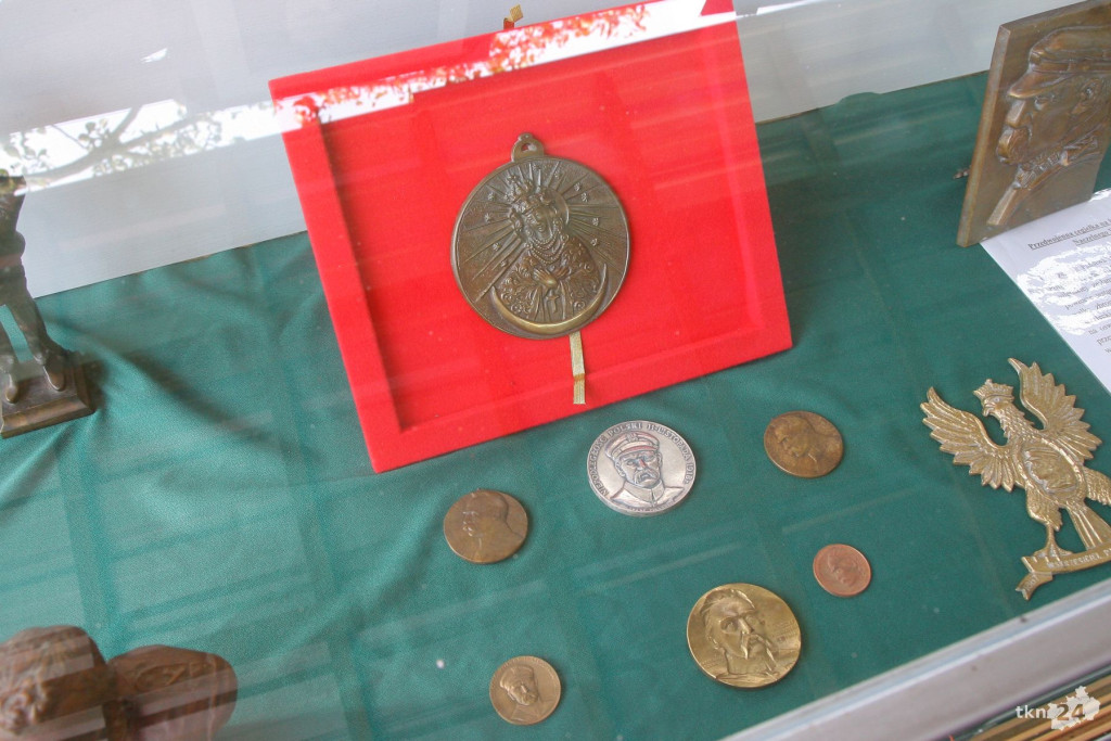 Muzeum w Adamowie otworzyło wystawę na 100-lecie Niepodległości [wideo, zdjęcia]
