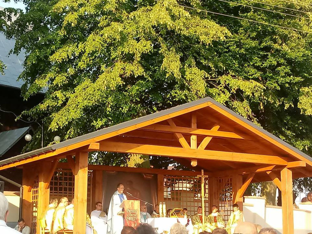 Pielgrzymi są na pątniczym szlaku. Dziś opuścili powiat konecki [zdjęcia]