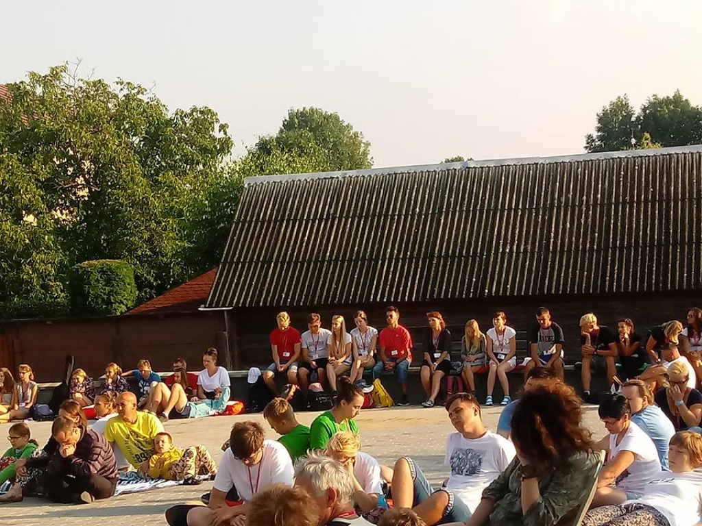 Pielgrzymi są na pątniczym szlaku. Dziś opuścili powiat konecki [zdjęcia]