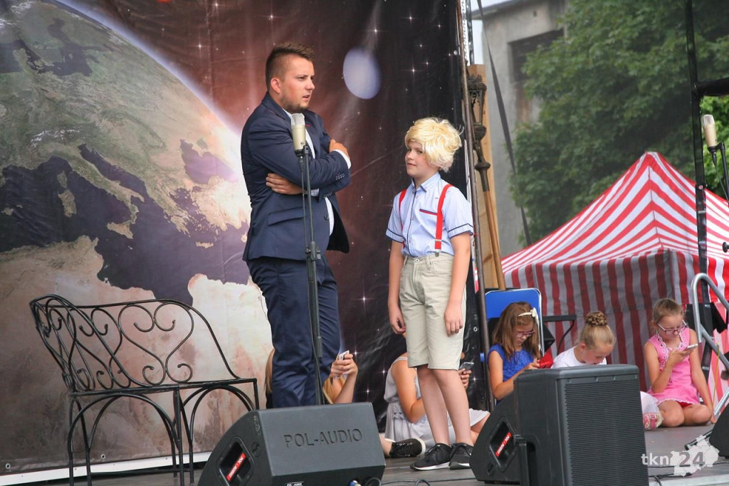 Karpiowy festyn w Rudzie Malenieckiej na folkową nutę. Fotogaleria