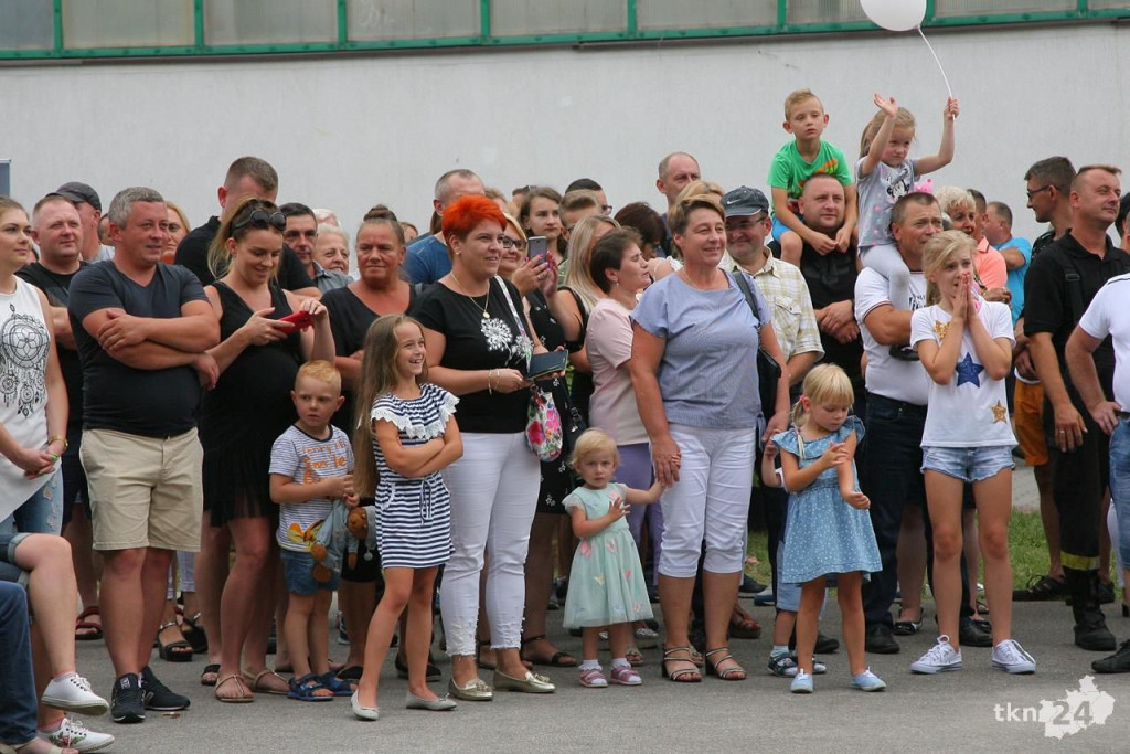 Karpiowy festyn w Rudzie Malenieckiej na folkową nutę. Fotogaleria
