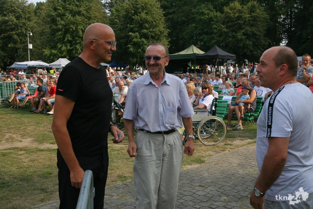 Dni Końskich 2018: Mnóstwo osób przyszło na koncert Ani Dąbrowskiej [Fotogaleria]