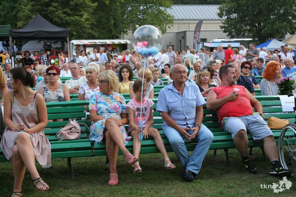 Dni Końskich 2018: Mnóstwo osób przyszło na koncert Ani Dąbrowskiej [Fotogaleria]