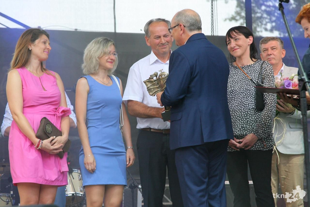 Dni Końskich 2018: Mnóstwo osób przyszło na koncert Ani Dąbrowskiej [Fotogaleria]