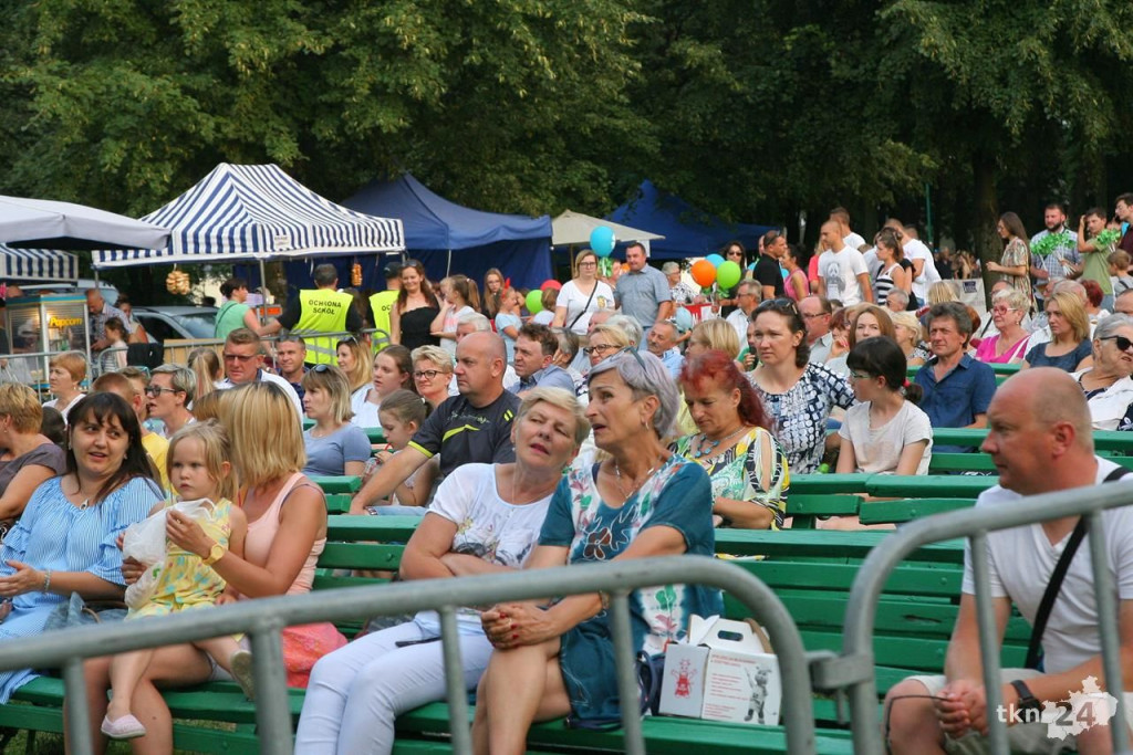 Dni Końskich 2018: Mnóstwo osób przyszło na koncert Ani Dąbrowskiej [Fotogaleria]