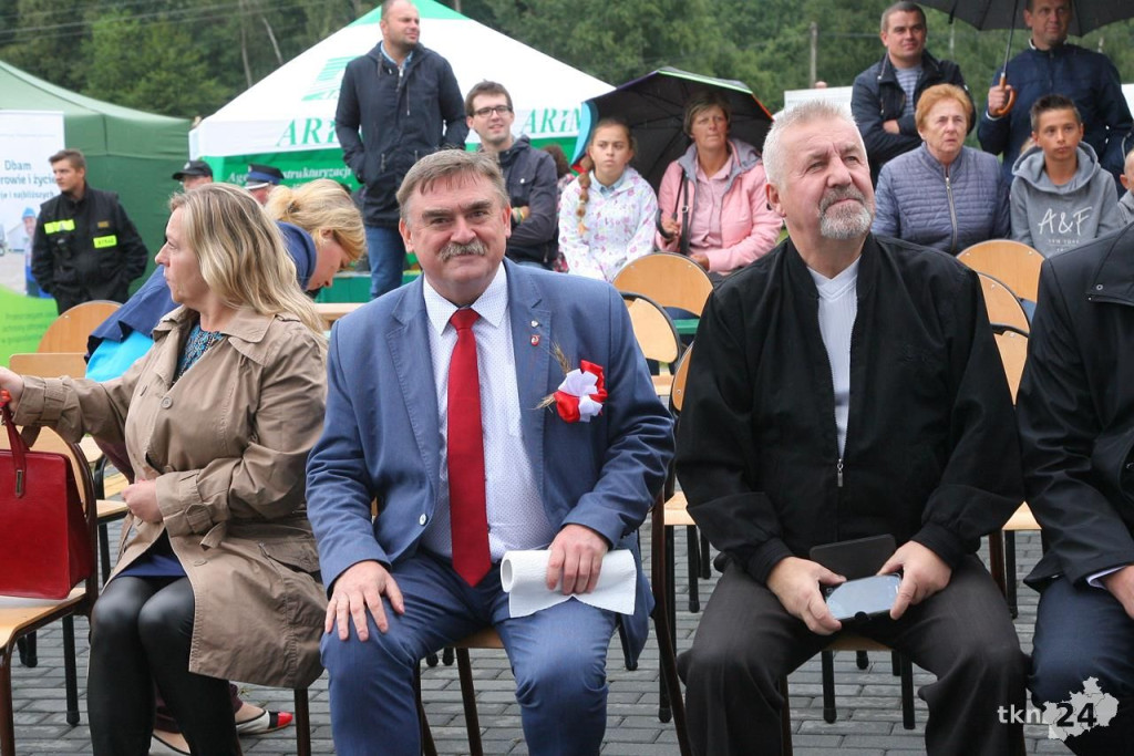Deszczowe, ale radosne dożynki w Słupi Koneckiej [fotogaleria]