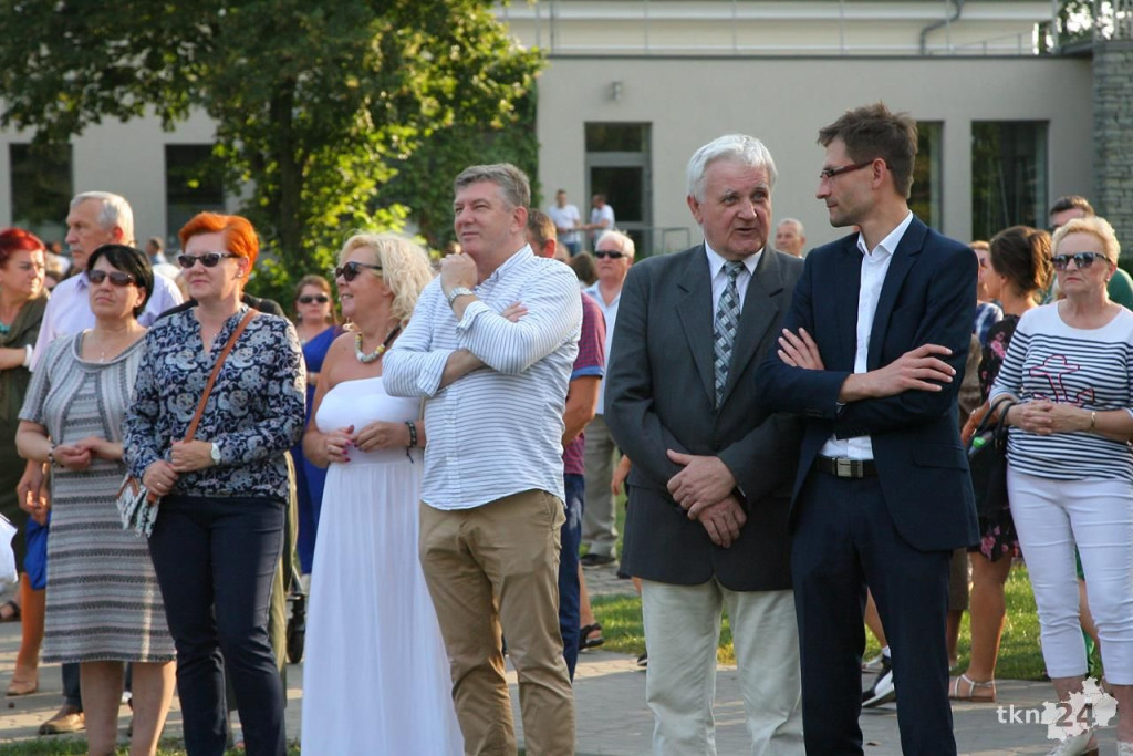 Konecki Wrzesień: Wielkie zainteresowanie koncertem Reprezentacyjnego Zespołu Artystycznego Wojska Polskiego [Fotorelacja]