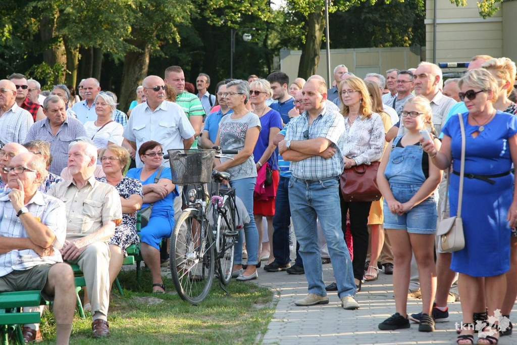 Konecki Wrzesień: Wielkie zainteresowanie koncertem Reprezentacyjnego Zespołu Artystycznego Wojska Polskiego [Fotorelacja]