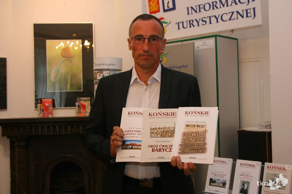 Historyczne nowości w koneckiej bibliotece [wideo, zdjęcia]