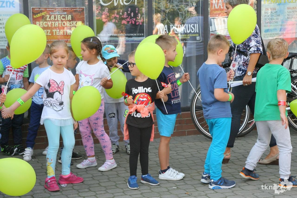 Konecczanie są ekologiczni. Tłumy zamieniły surowce wtórne na drzewka [wideo, zdjęcia]