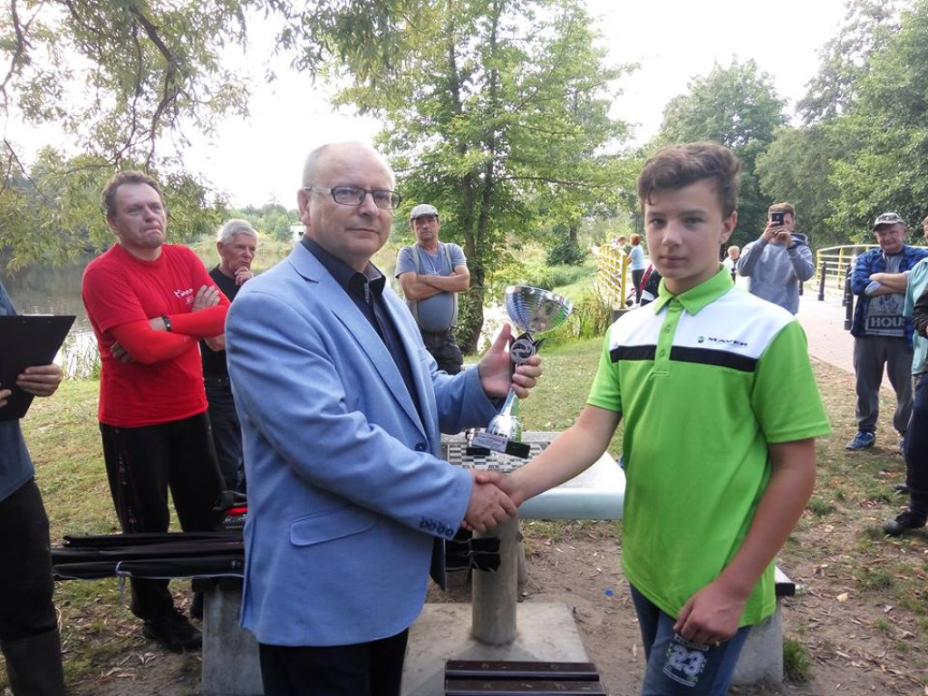 Wędkarze rywalizowali o Puchar Burmistrza [wideo, zdjęcia]