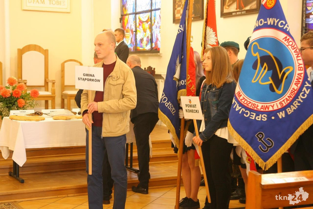 Bardzo smaczna Koncecka Ryba z koncertem Mateusza Ziółko [fotorelacja]