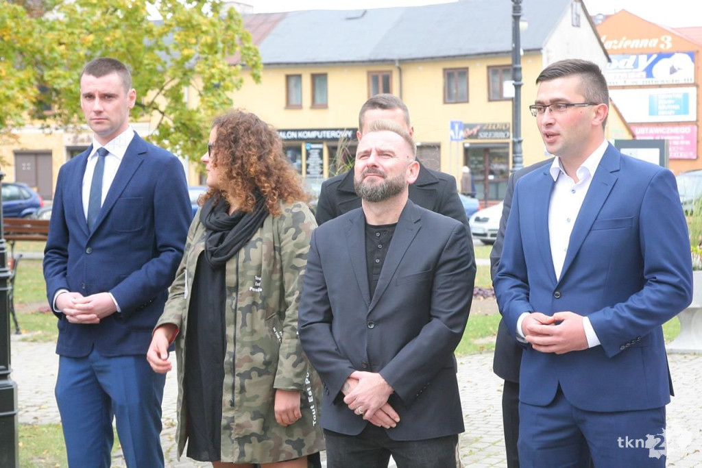 Piotr Liroy-Marzec w Końskich popierał lokalnych kandydatów [wideo, zdjęcia]