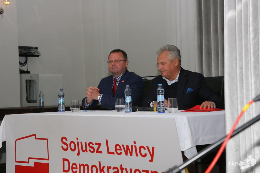 Prezydent Kwaśniewski w Końskich. Relacja wideo