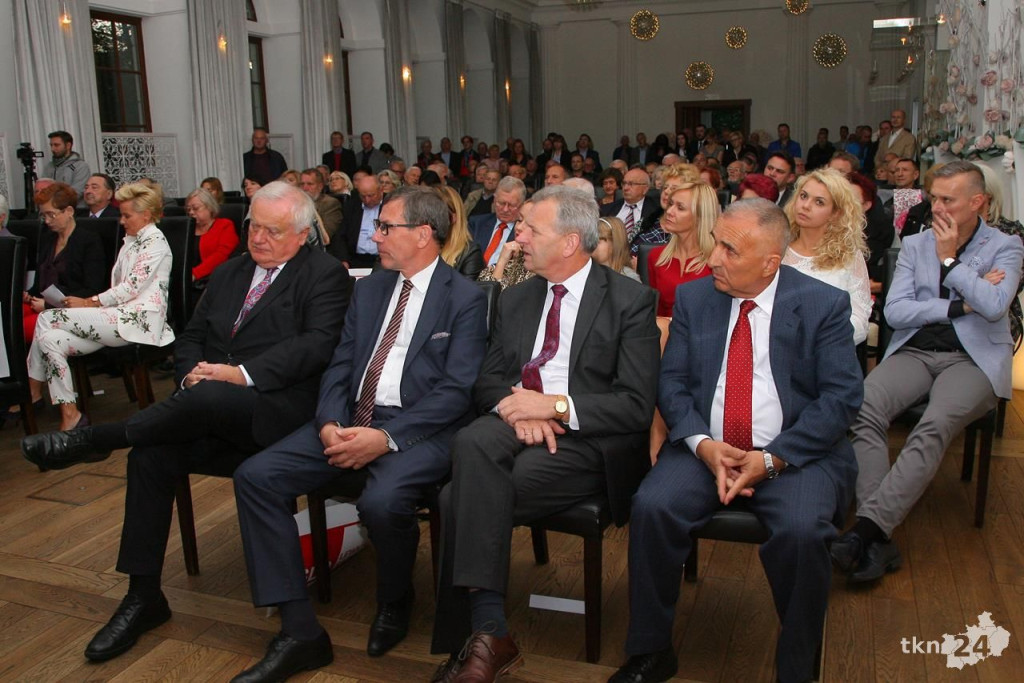 Prezydent Kwaśniewski w Końskich. Relacja wideo