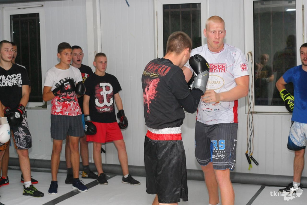 Adam Wieczorek z UFC poprowadził trening w Końskich [fotorelacja]