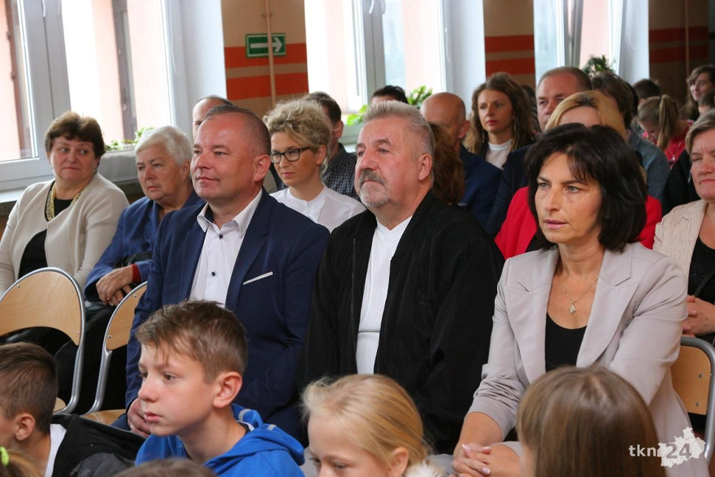 Relacja wideo: Hala w Kapałowie z wmurowanym aktem erekcyjnym