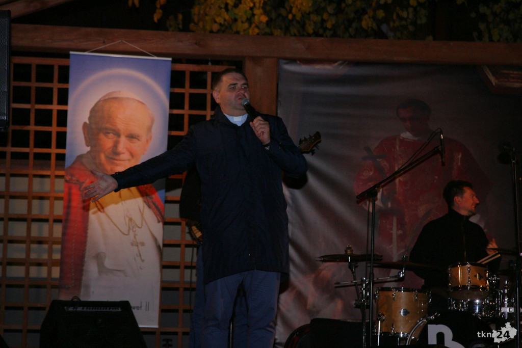 Lipa: Dzień Papieski i koncert Tomasza Kamińskiego [wideo, zdjęcia]