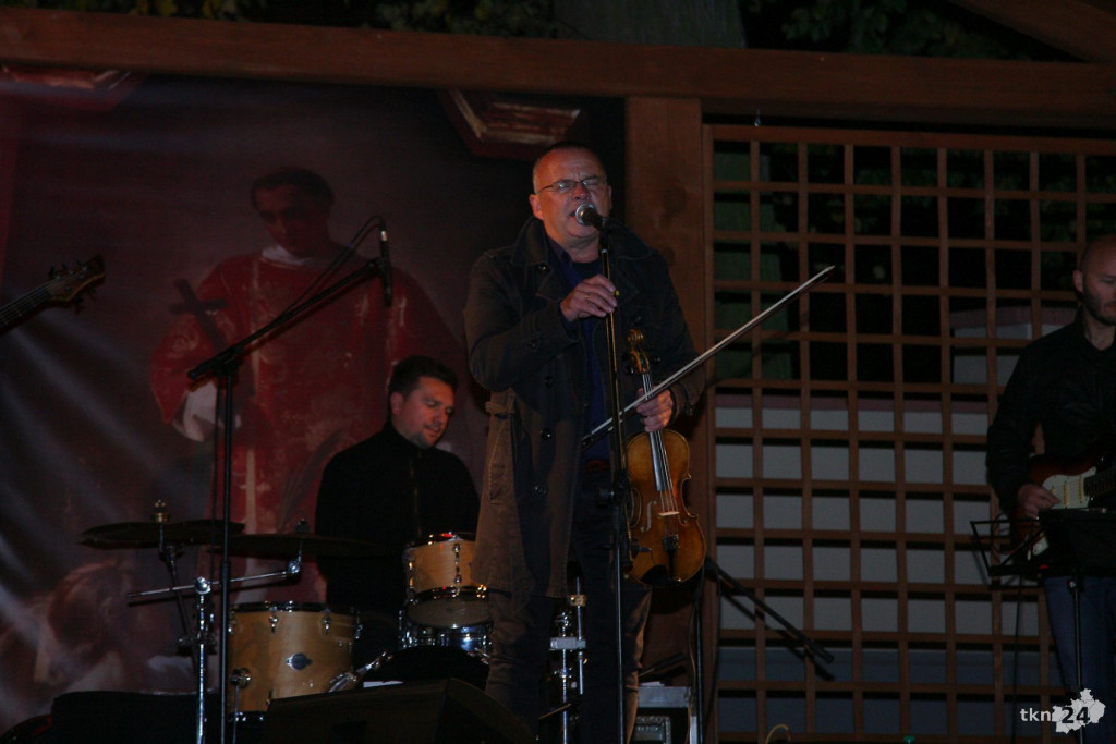 Lipa: Dzień Papieski i koncert Tomasza Kamińskiego [wideo, zdjęcia]