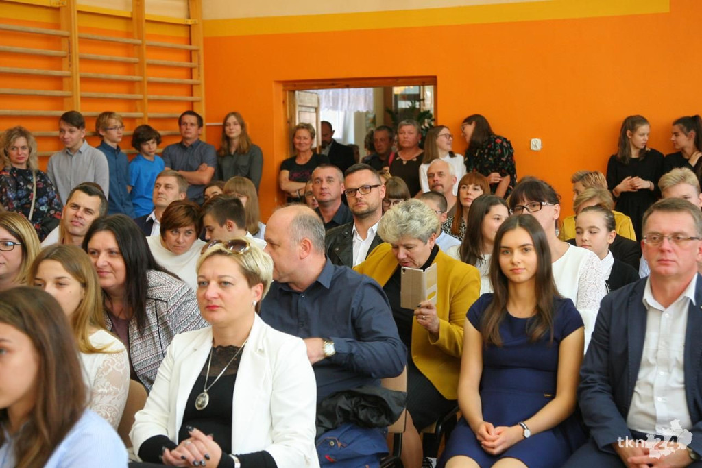 Najlepsi uczniowie gminy Końskie nagrodzeni! [wideo, zdjęcia]