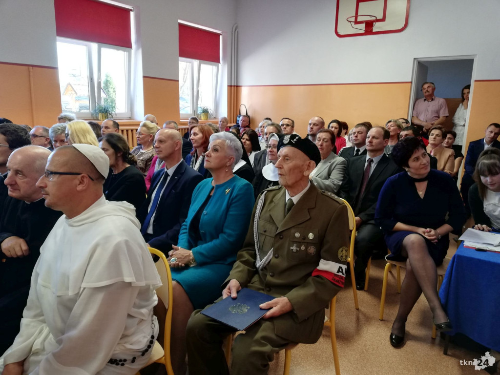 Wilczkowice: Nadali imię szkole na jej setne urodziny! [wideo, zdjęcia]