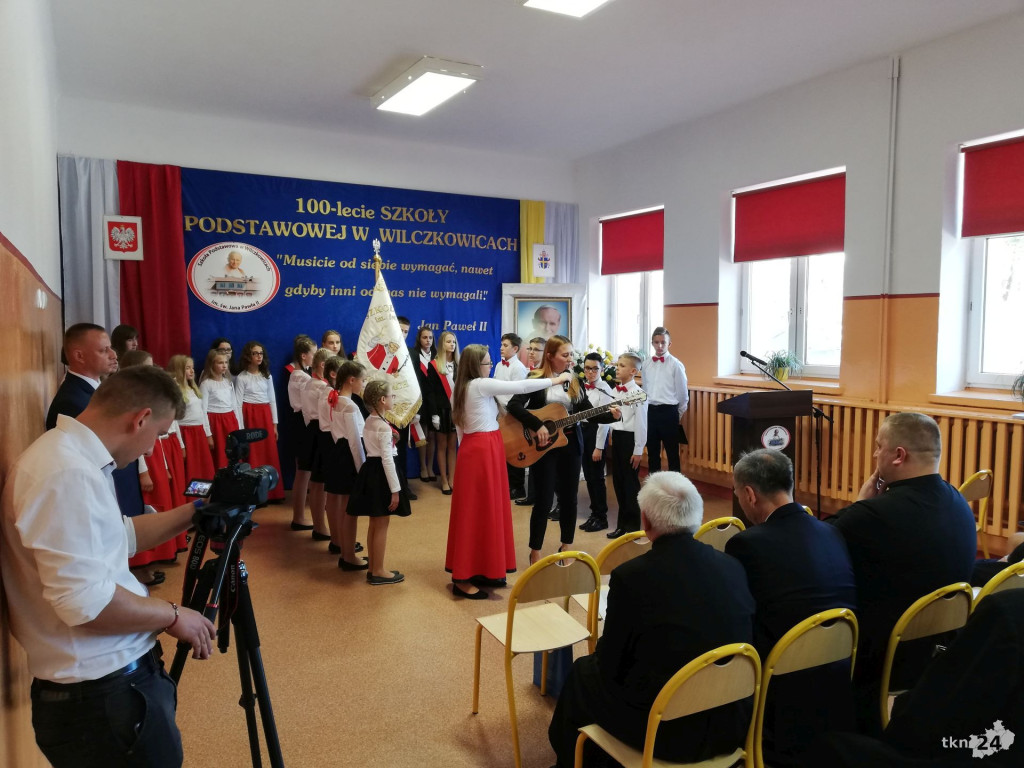 Wilczkowice: Nadali imię szkole na jej setne urodziny! [wideo, zdjęcia]