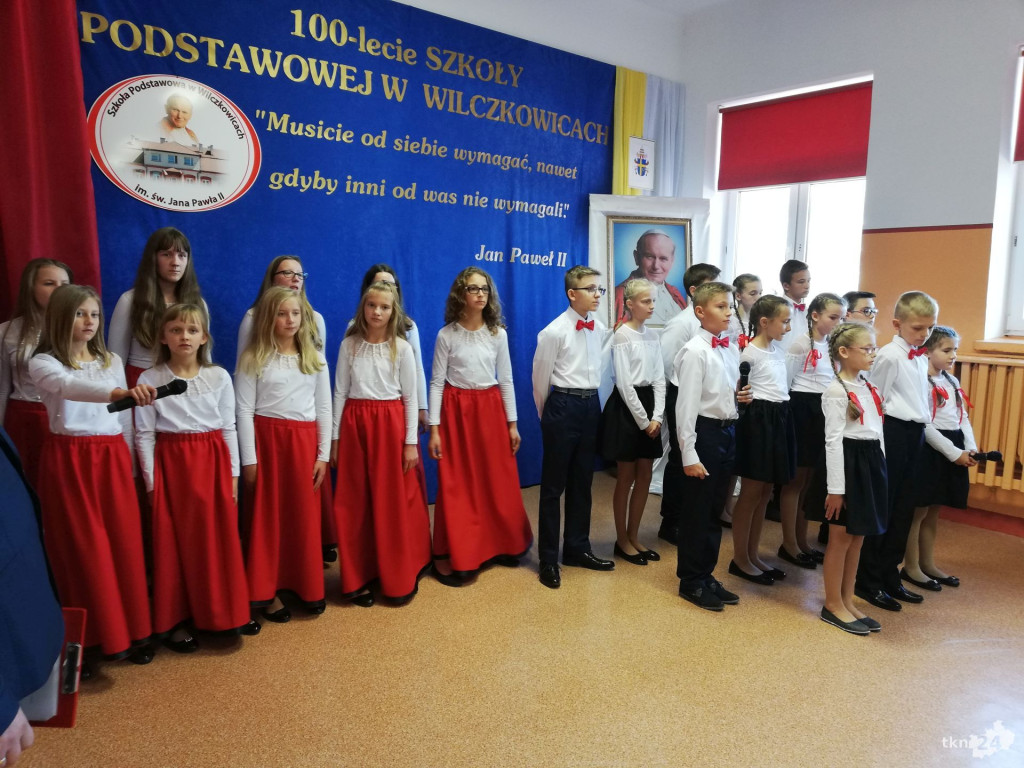 Wilczkowice: Nadali imię szkole na jej setne urodziny! [wideo, zdjęcia]