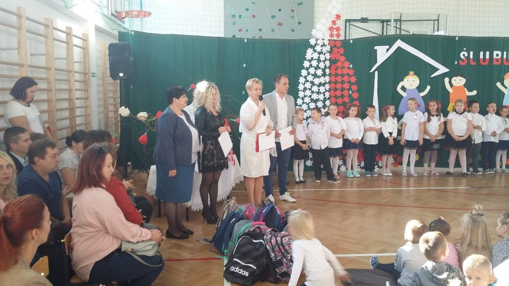 Pierwszoklasiści ślubowali podczas Dnia Edukacji Narodowej [zdjęcia]