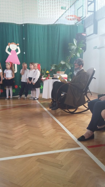 Pierwszoklasiści ślubowali podczas Dnia Edukacji Narodowej [zdjęcia]