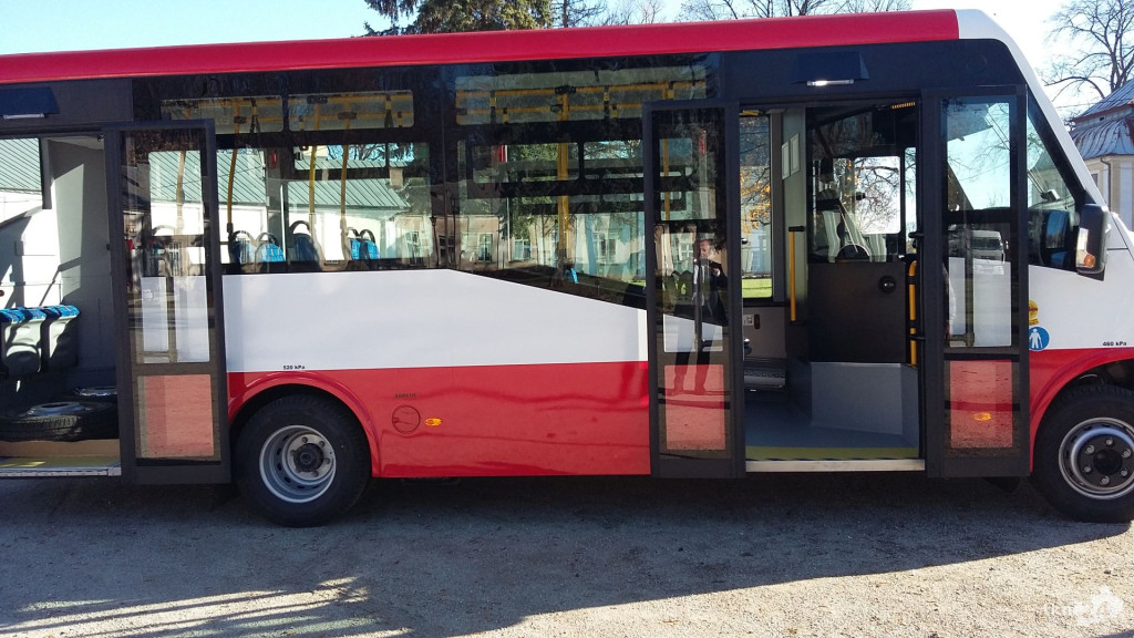 Końskie: Kolejny autobus i pierwsze prace związane z dworcem przesiadkowym [zdjęcia]