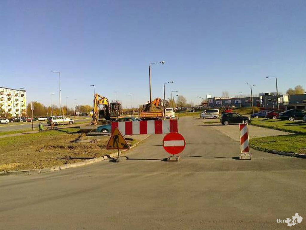 Końskie: Kolejny autobus i pierwsze prace związane z dworcem przesiadkowym [zdjęcia]