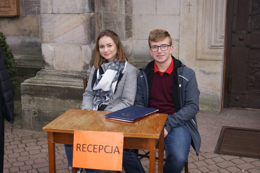 400 osób wzięło udział w Apelu Młodych w Końskich [zdjęcia]