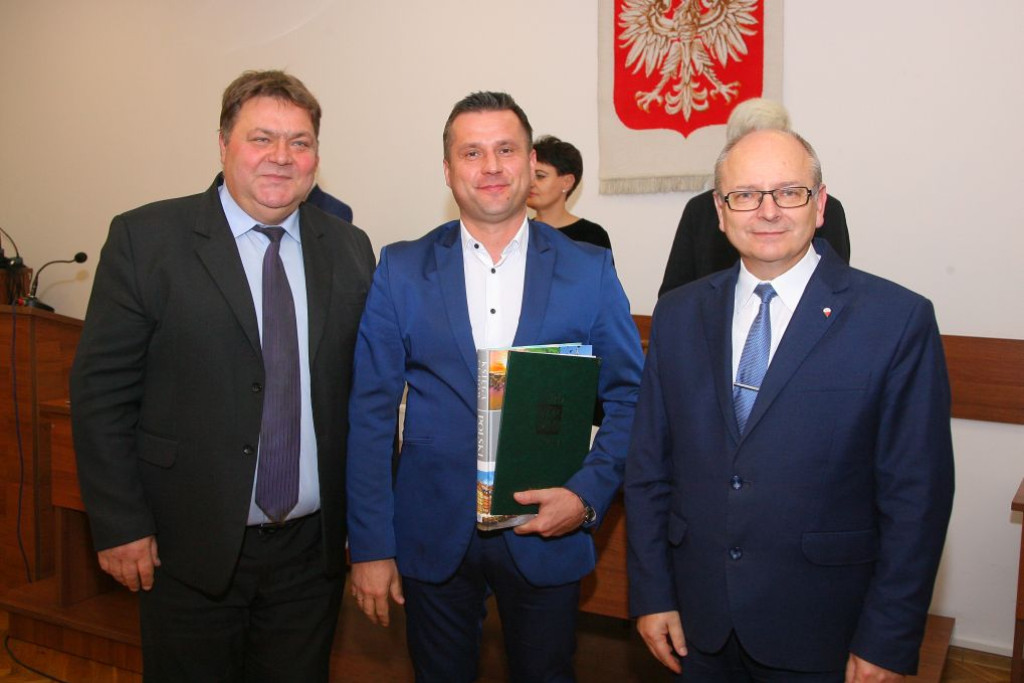 Radni ostatni raz spotkali się w kadencji 2014-2018 [wideo, zdjęcia]