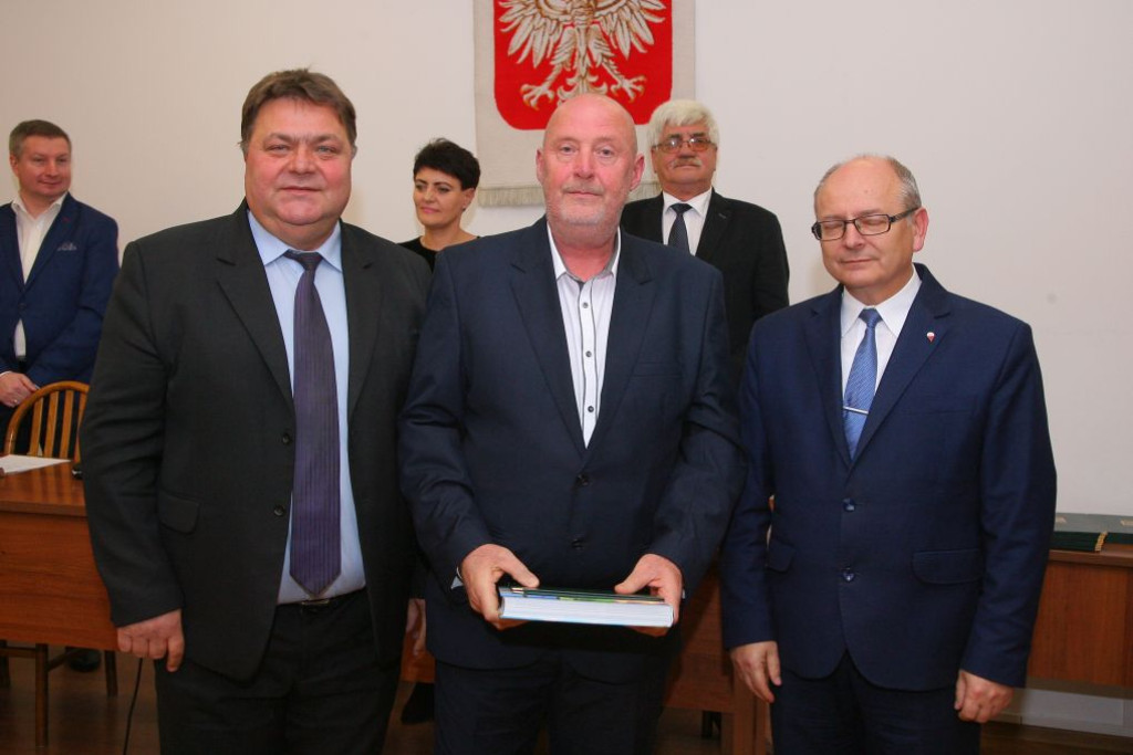 Radni ostatni raz spotkali się w kadencji 2014-2018 [wideo, zdjęcia]