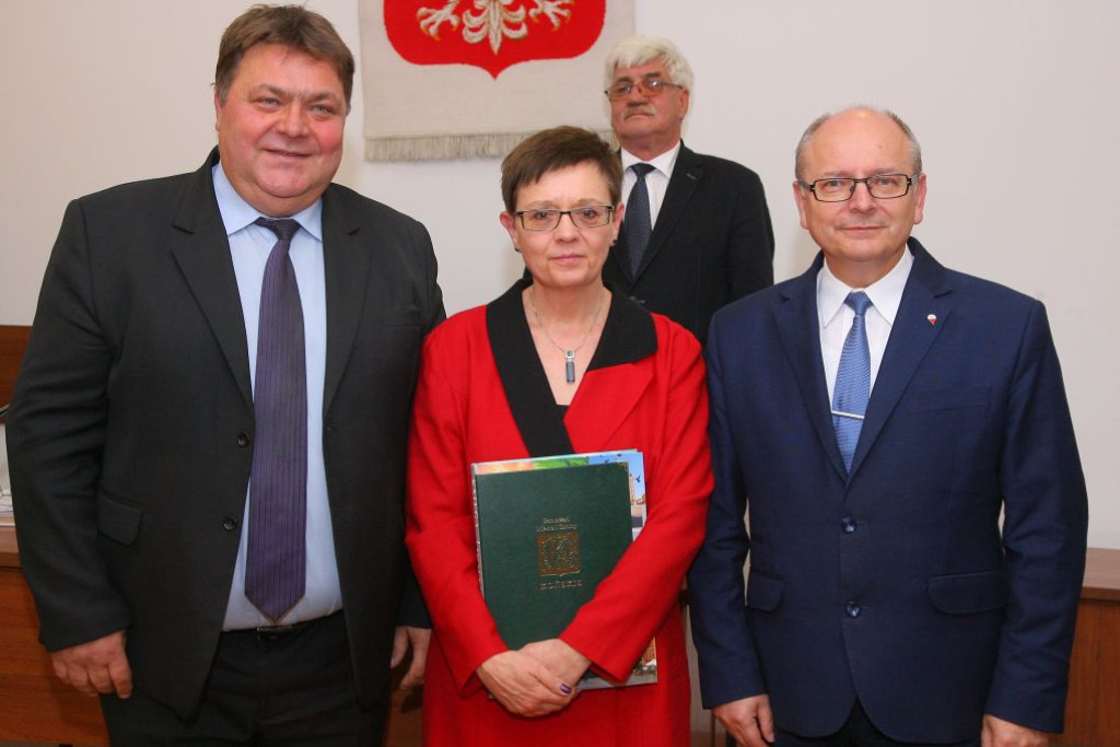 Radni ostatni raz spotkali się w kadencji 2014-2018 [wideo, zdjęcia]