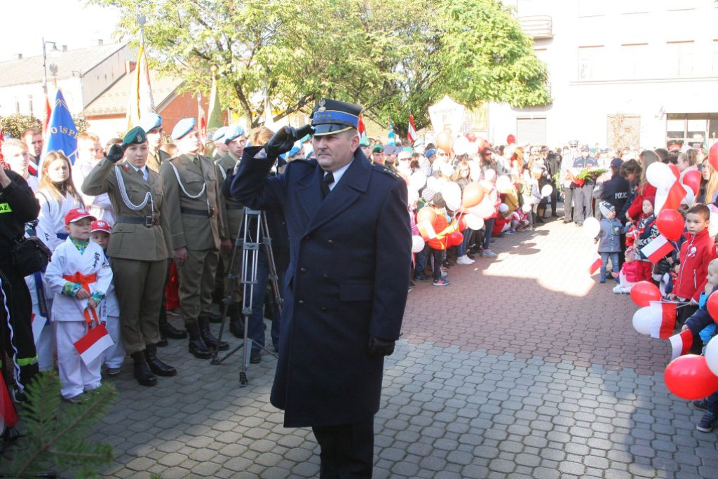 W wielkim pochodzie świętowano Dzień Niepodległości w Końskich [Fotorelacja]