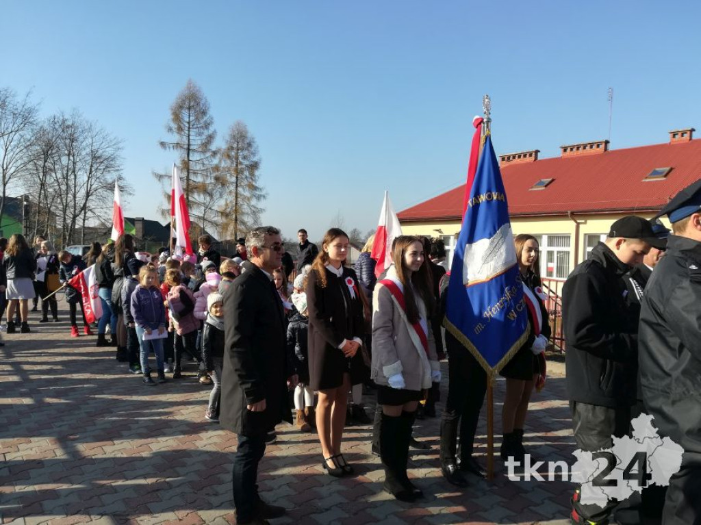 Niepodległościowy pochód w Czermnie [zdjęcia]