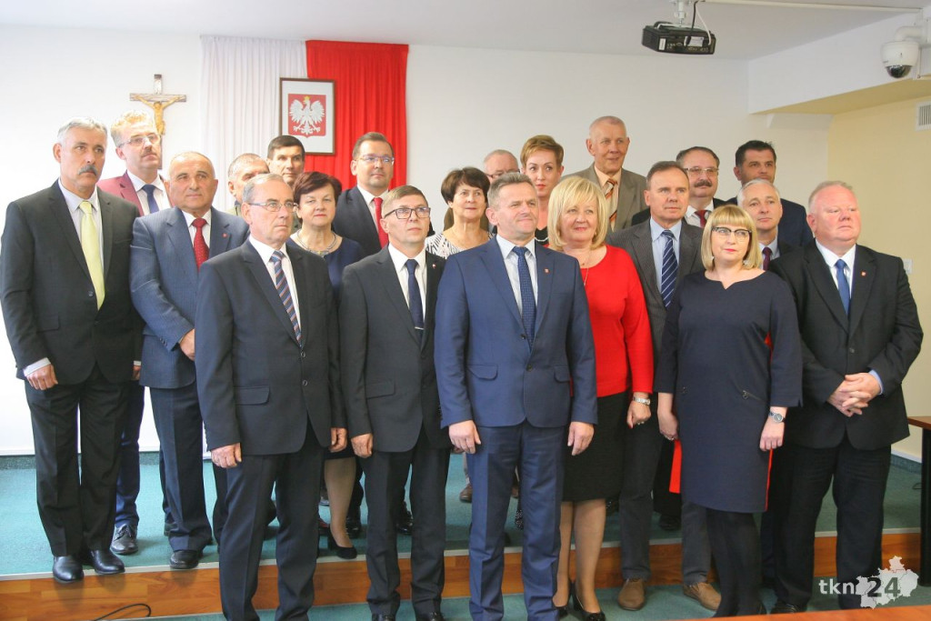 Radni powiatowi ostatni raz spotkali się w tej kadencji [wideo, zdjęcia]