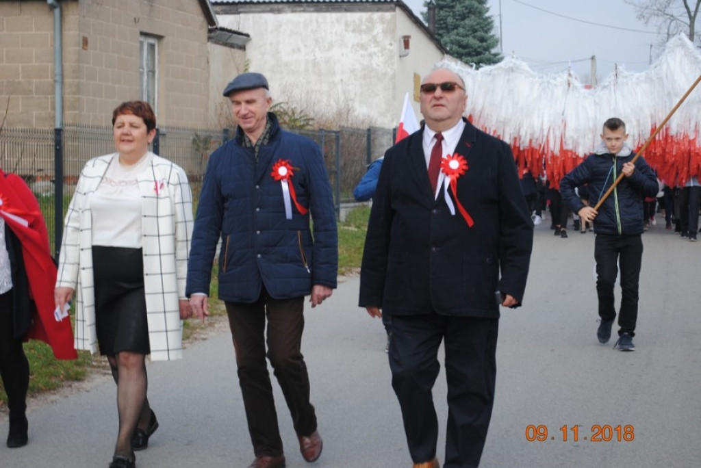 Uroczyście obchodzono Święto Niepodległości w Fałkowie [zdjęcia]
