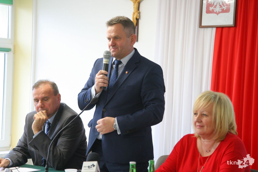 Radni powiatowi ostatni raz spotkali się w tej kadencji [wideo, zdjęcia]
